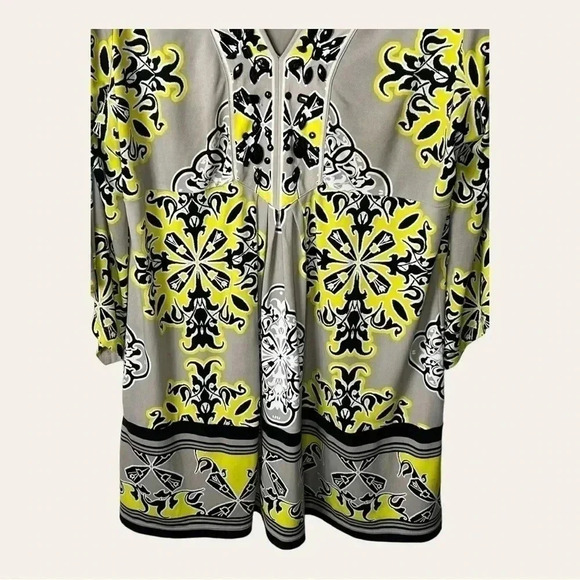 0471W. ALFANI LONG SLEEVE DRESS WITH JEWEL EMBELLISHMENT AROUND THE NECKLINE - Picture 4 of 10